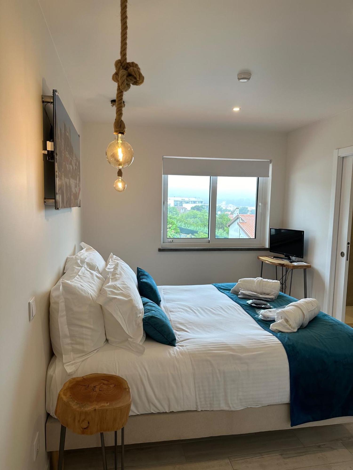 Hillside House Suites & Spa Фош-ду-Арелью Экстерьер фото