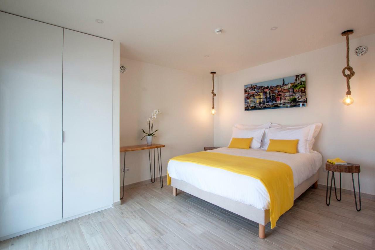 Hillside House Suites & Spa Фош-ду-Арелью Экстерьер фото
