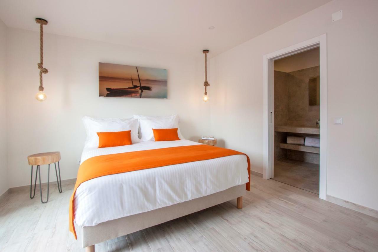 Hillside House Suites & Spa Фош-ду-Арелью Экстерьер фото